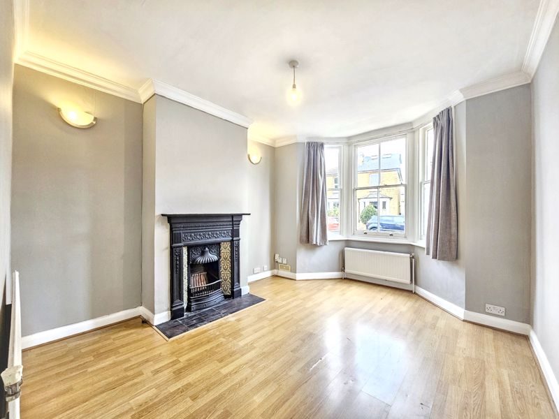 Living Room- click for photo gallery